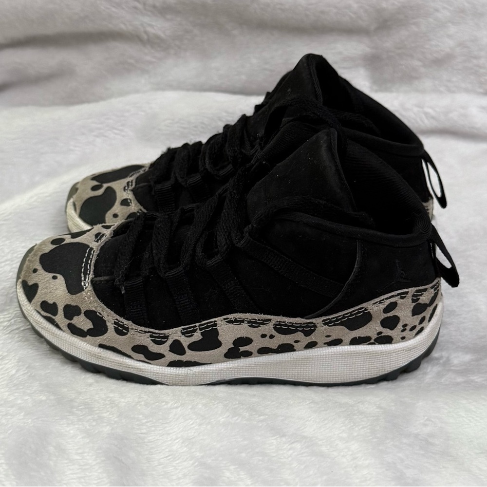 Jordan Kids Black and White Sneakers